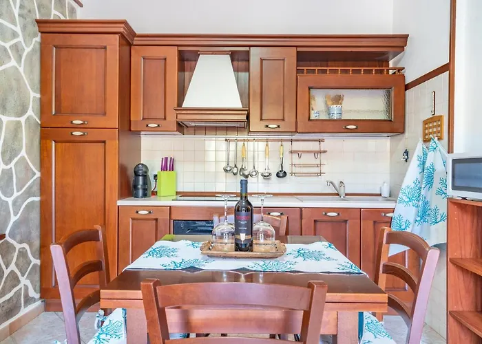 Bibi - Con Giardino Villa *