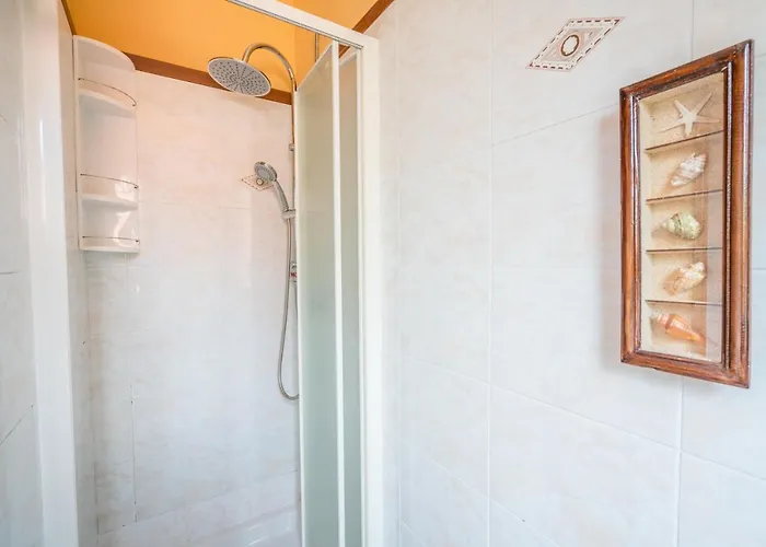 Bibi - Con Giardino Villa *